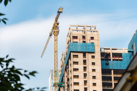 建設(shè)工程勞務(wù)分包糾紛案由解析——聚焦建筑勞務(wù)分包中的法律風(fēng)險與爭議焦點(diǎn)